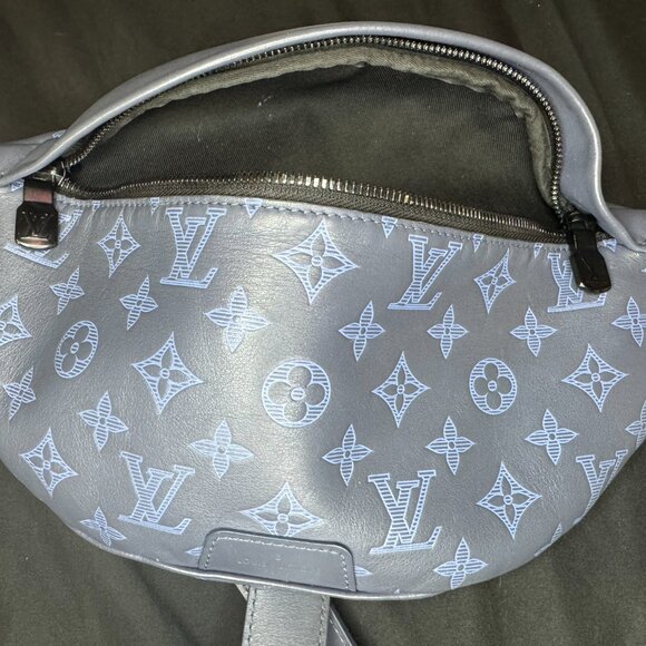 Louis Vuitton PM Shadow Monogram Discovery Bum Bag – Blue (Rare) - Picture 6 of 16